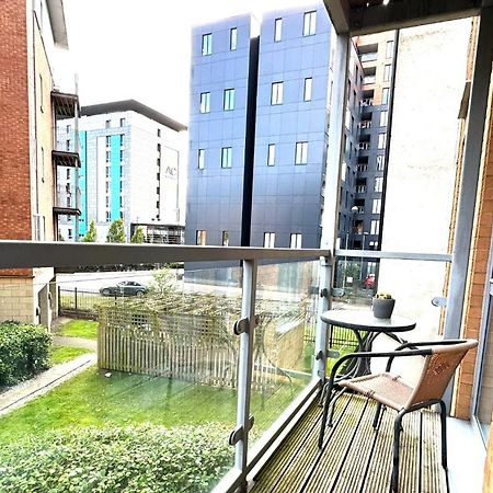 2 Bed Ensuite With Balcony And Free Onsite Secure Parking Манчестер Экстерьер фото