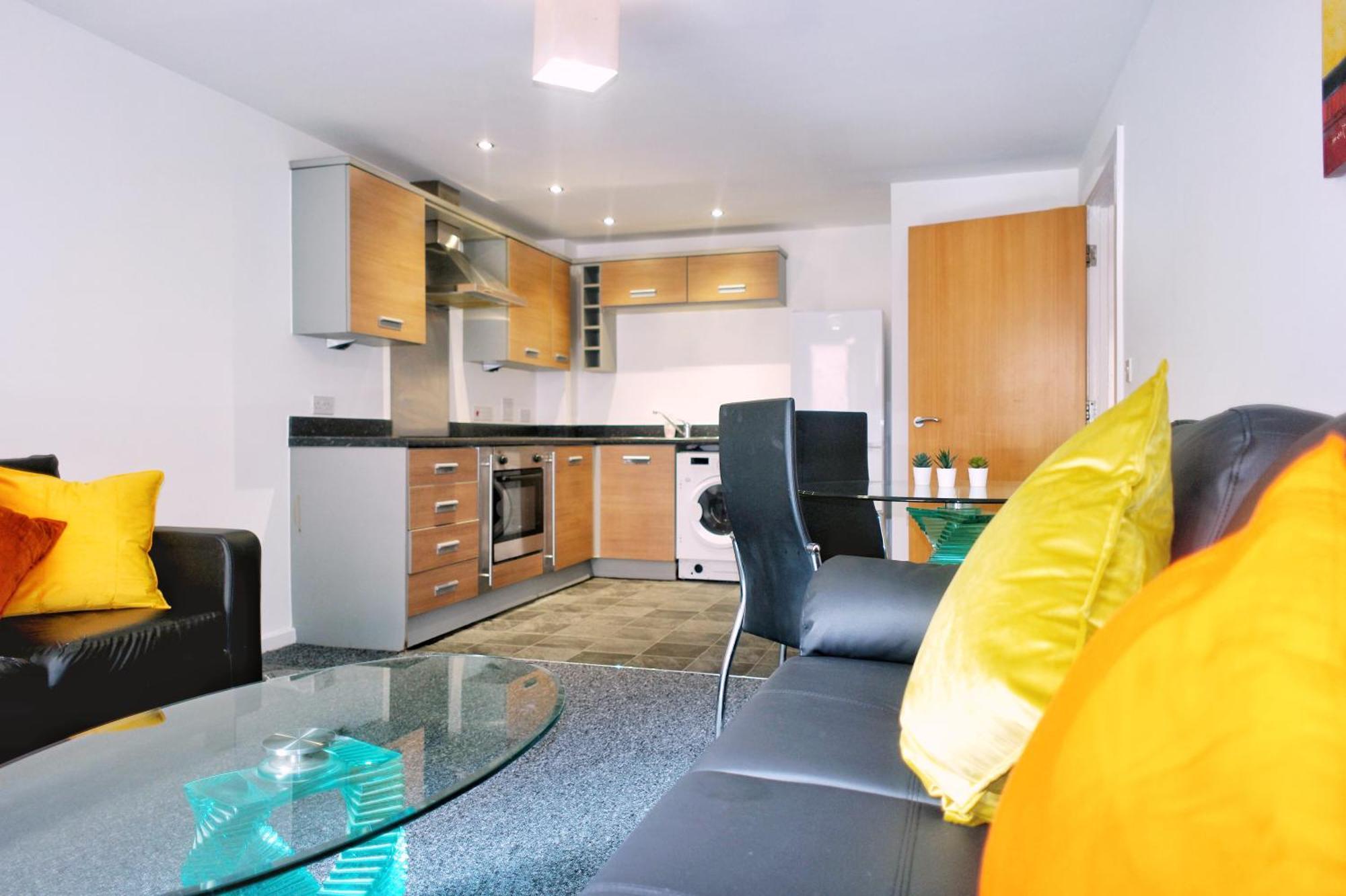 2 Bed Ensuite With Balcony And Free Onsite Secure Parking Манчестер Экстерьер фото