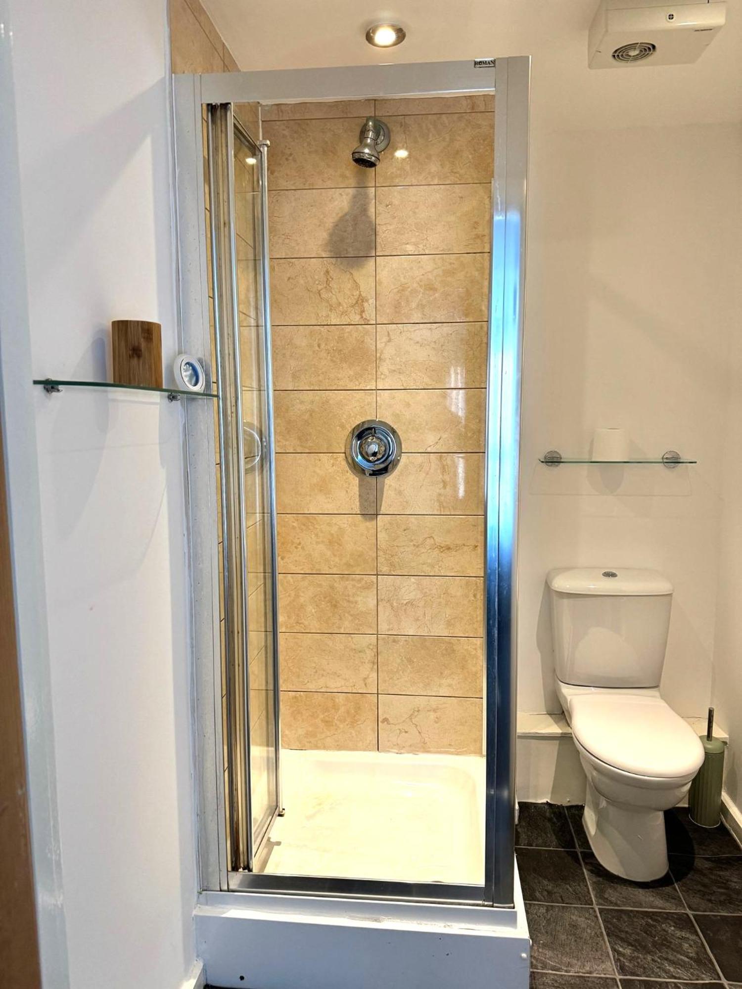 2 Bed Ensuite With Balcony And Free Onsite Secure Parking Манчестер Экстерьер фото
