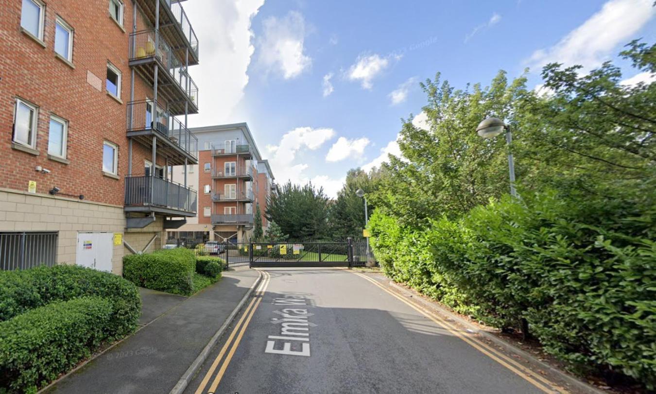 2 Bed Ensuite With Balcony And Free Onsite Secure Parking Манчестер Экстерьер фото